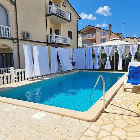 Casa Antonio With Swimming Pool Appartement Novigrad Istria Buitenkant foto