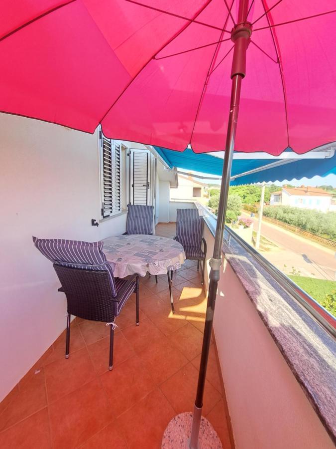 Casa Antonio With Swimming Pool Appartement Novigrad Istria Buitenkant foto