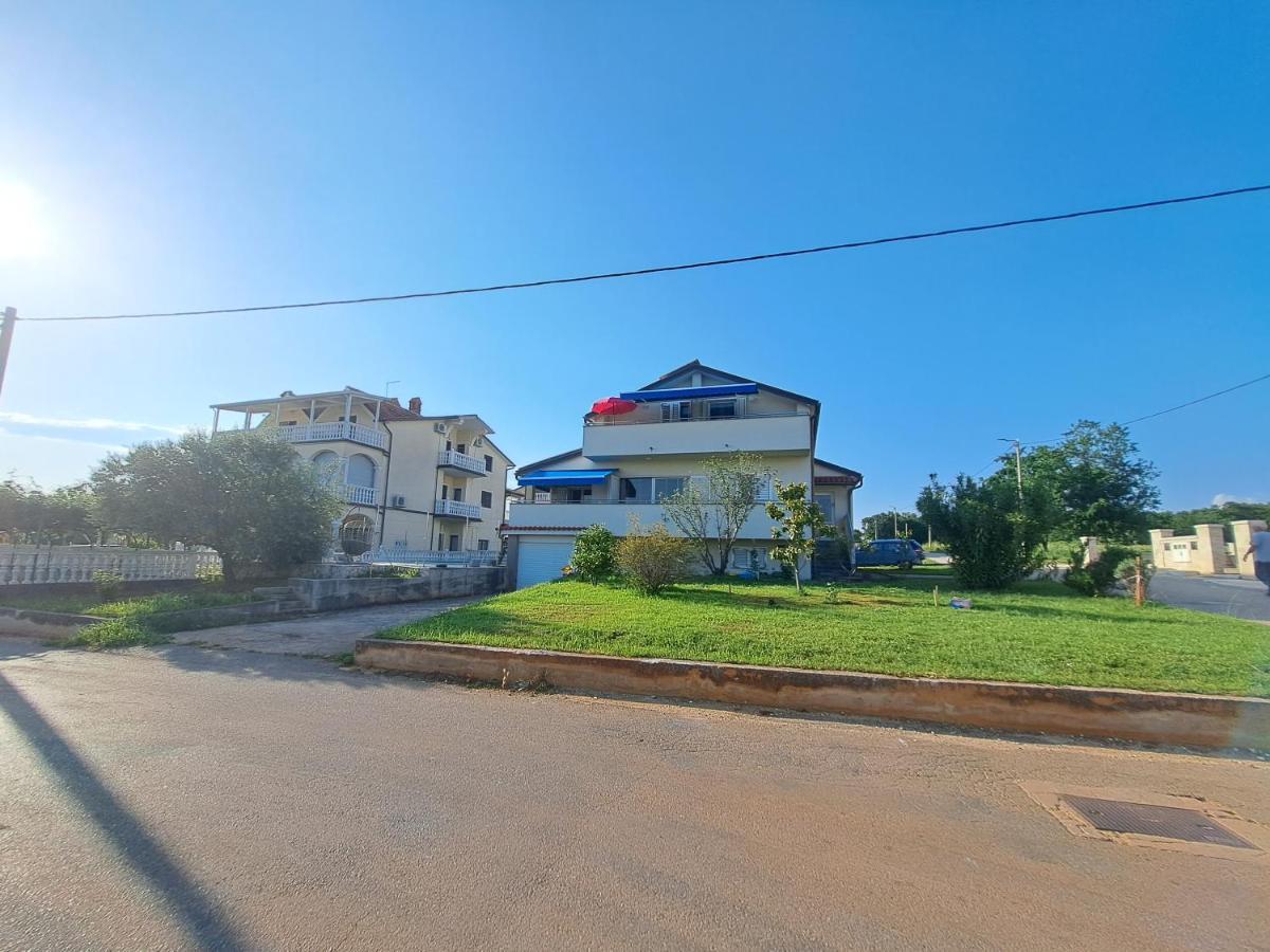 Casa Antonio With Swimming Pool Appartement Novigrad Istria Buitenkant foto